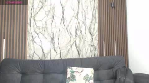 Laura online show from 12, 2, 2026