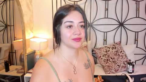 Nahomi  online show from 24, 9, 2025