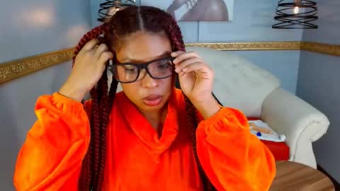 Nahomy online show from 1, 11, 2025