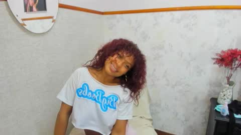 Nahomy online show from 23, 11, 2025