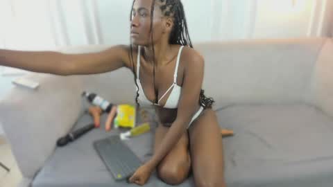 Nahomi online show from 27, 5, 2026