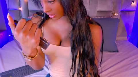  VICTORIA  online show from 18, 10, 2025