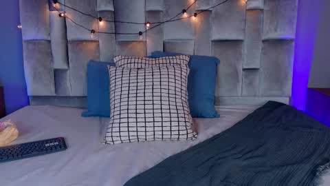  VICTORIA  online show from 4, 2, 2026