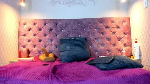 Nahomi online show from 7, 3, 2026