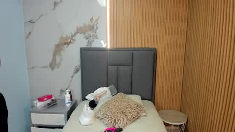   SHELBY   online show from 15, 1, 2026