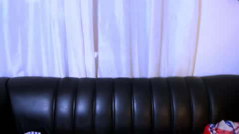 Nahomy online show from 19, 12, 2025