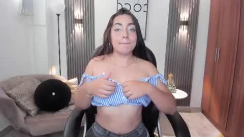 naiah_blue online show from 12, 6, 2026