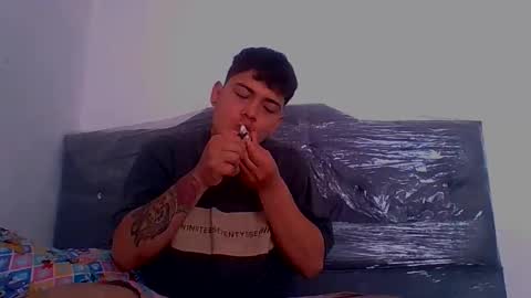 naisha and axel2 online show from 7, 2, 2026