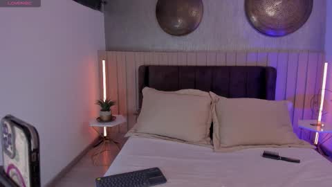 Naisha Ford online show from 15, 1, 2026