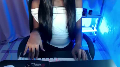 Snapshot of naked_fuck chatting on 12, 10, 2025 naked_fuck online show from 12, 10, 2025