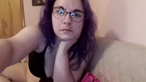 Snapshot of nakedcrafts chatting on 28, 1, 2025 Lizzy online show from 28, 1, 2025