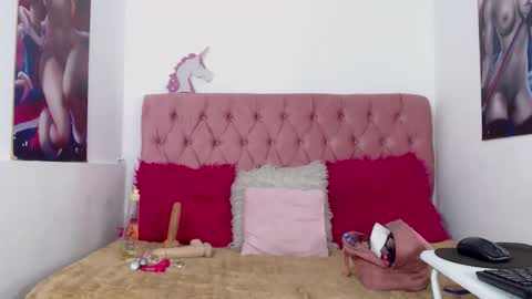 Snapshot of nalaroy chatting on 20, 11, 2025 NALAROY online show from 20, 11, 2025