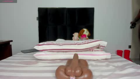 pervert online show from 25, 4, 2026