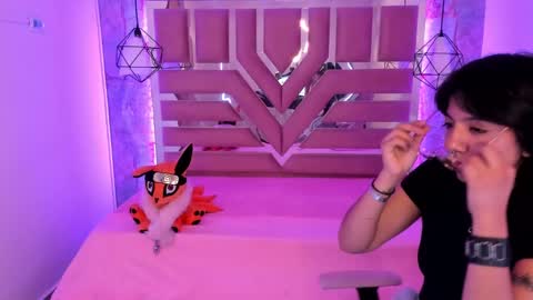 nami_usagi online show from 20, 12, 2024