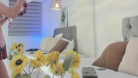 Snapshot of namisunny chatting on 3, 10, 2025 nami online show from 3, 10, 2025