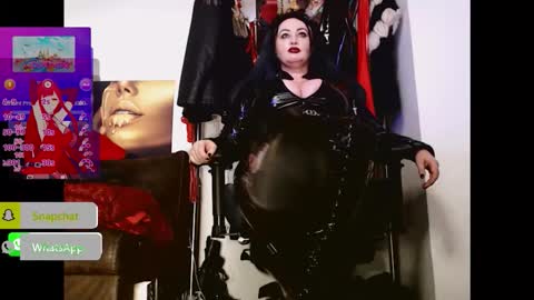 NanaLaGloss online show from 15, 11, 2025