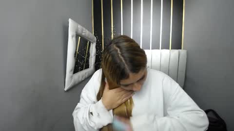nancy blonde online show from 22, 5, 2026