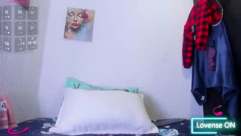 Snapshot of naniis_wish chatting on 17, 6, 2026 NANIIS online show from 17, 6, 2026