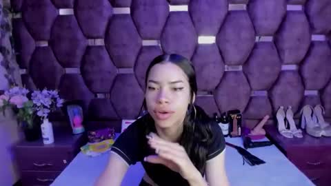 nanis james15 online show from 17, 5, 2026