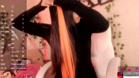 Snapshot of nanit_l chatting on 2, 10, 2025 anna online show from 2, 10, 2025