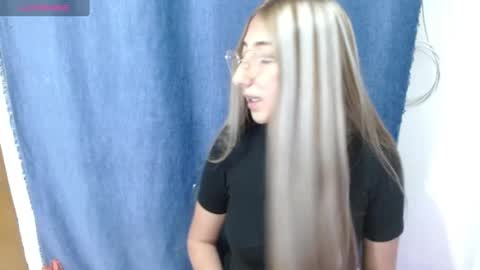 nanylux online show from 25, 7, 2026