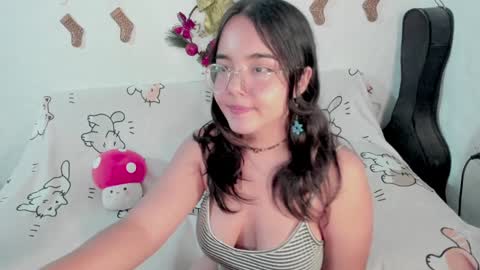 Snapshot of naoko_uwu chatting on 16, 12, 2024 Naoko online show from 16, 12, 2024