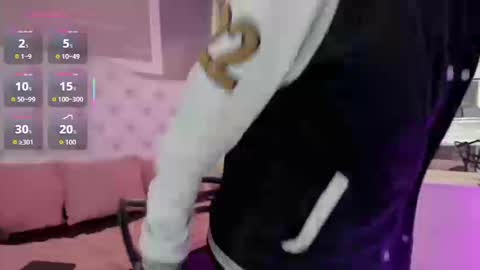 Snapshot of naomi_cooper__ chatting on 9, 9, 2025 naomi online show from 9, 9, 2025