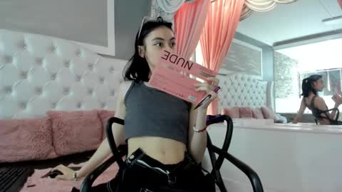 Snapshot of naomi_cooper__ chatting on 2, 10, 2025 naomi online show from 2, 10, 2025