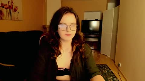 Snapshot of naomi_di chatting on 27, 6, 2026 naomi_di online show from 27, 6, 2026