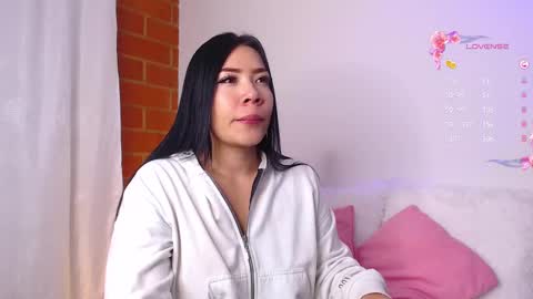 Snapshot of naomi_wong chatting on 20, 2, 2025 Guys the page has lately failed. If you see me disconnected thats why.   online show from 20, 2, 2025