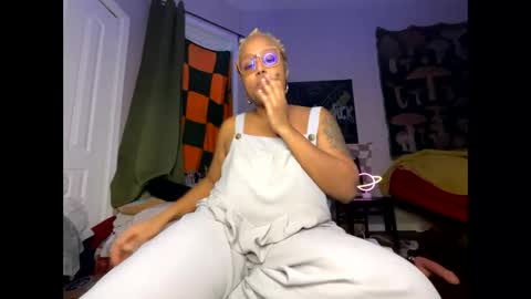 Naomigiirl6 online show from 14, 1, 2025