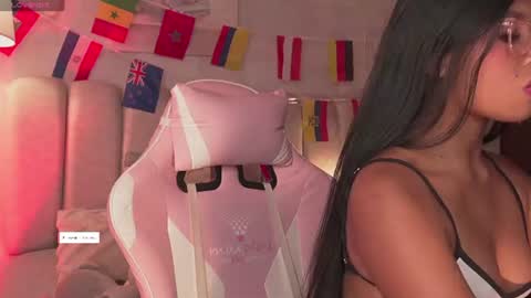 Naomi-Gray  online show from 30, 6, 2026