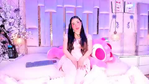 Snapshot of naomii_star chatting on 27, 5, 2026 online show from 27, 5, 2026