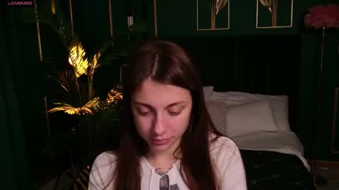 Naomi online show from 15, 9, 2025