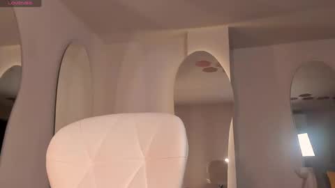 Naomi online show from 23, 9, 2025