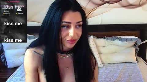 NaomiScarlett online show from 25, 5, 2026