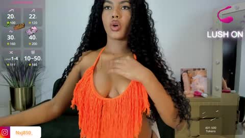 Naomi     online show from 5, 2, 2025