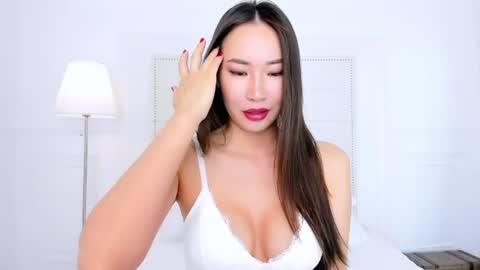 Snapshot of naomiyuu chatting on 19, 6, 2026 Naomi online show from 19, 6, 2026