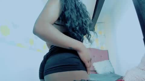 Snapshot of naomy__smith__ chatting on 26, 1, 2025 N A O M Y online show from 26, 1, 2025