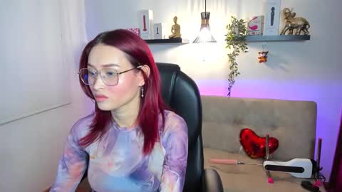 Snapshot of naomy_hot04 chatting on 11, 5, 2026 naomy online show from 11, 5, 2026