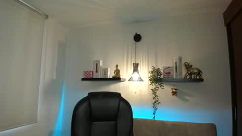 Snapshot of naomy_hot04 chatting on 31, 5, 2026 naomy online show from 31, 5, 2026