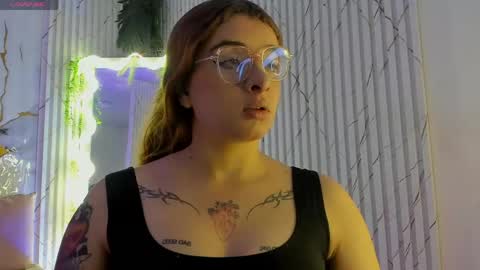 Naomy  online show from 14, 4, 2026