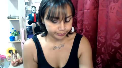 naomylux1 online show from 5, 8, 2026