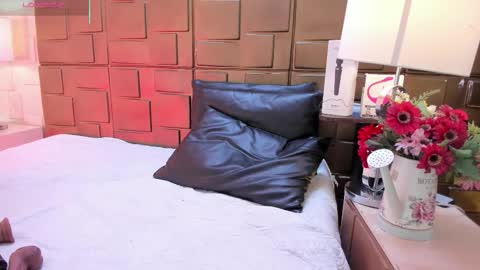 nao online show from 28, 9, 2025