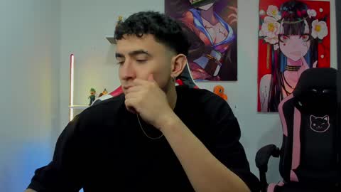 Snapshot of naranjo_seb chatting on 4, 12, 2024 sebastian online show from 4, 12, 2024