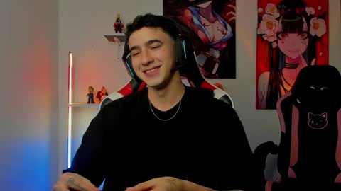 Snapshot of naranjo_seb chatting on 4, 12, 2024 sebastian online show from 4, 12, 2024