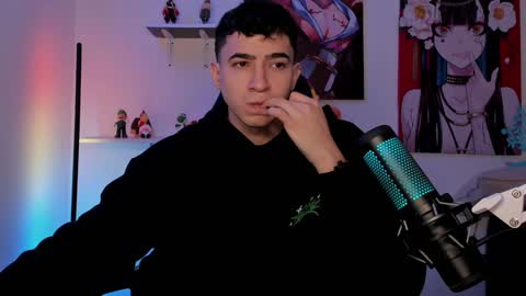 Snapshot of naranjo_seb chatting on 17, 12, 2024 sebastian online show from 17, 12, 2024