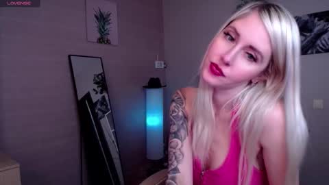 Snapshot of nastasya_cute chatting on 3, 3, 2025 Nastya online show from 3, 3, 2025