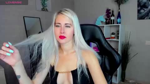Snapshot of nastasya_cute chatting on 11, 9, 2025 Nastya online show from 11, 9, 2025