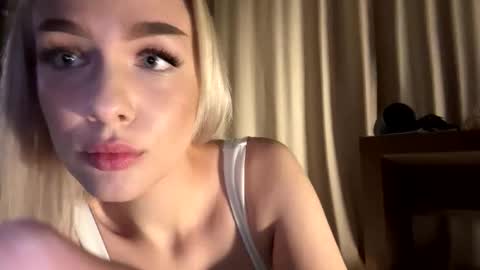 Snapshot of nastiabarinova chatting on 26, 11, 2025 nasty online show from 26, 11, 2025
